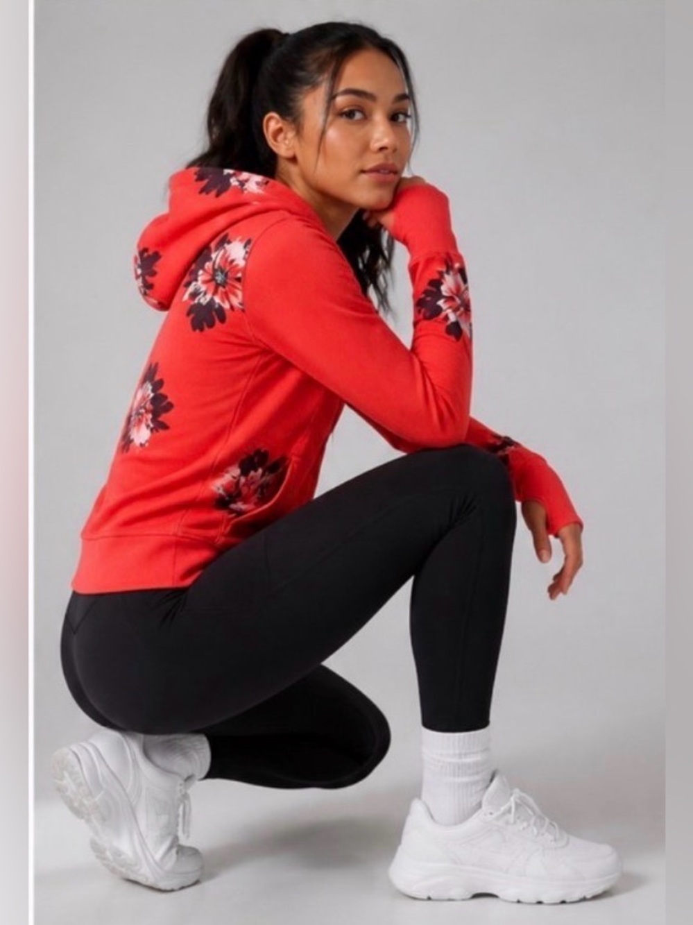 Lululemon Scuba Hoodie Red Floral Print Full Zip Sz 2 Discontinued - Picture 9 of 9
